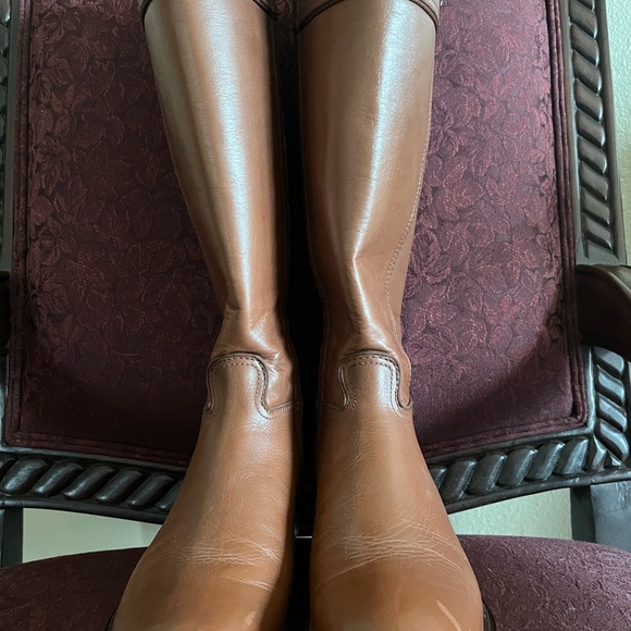 Like new story Burch brown riding boot women’s size 8 - Picture 3 of 7